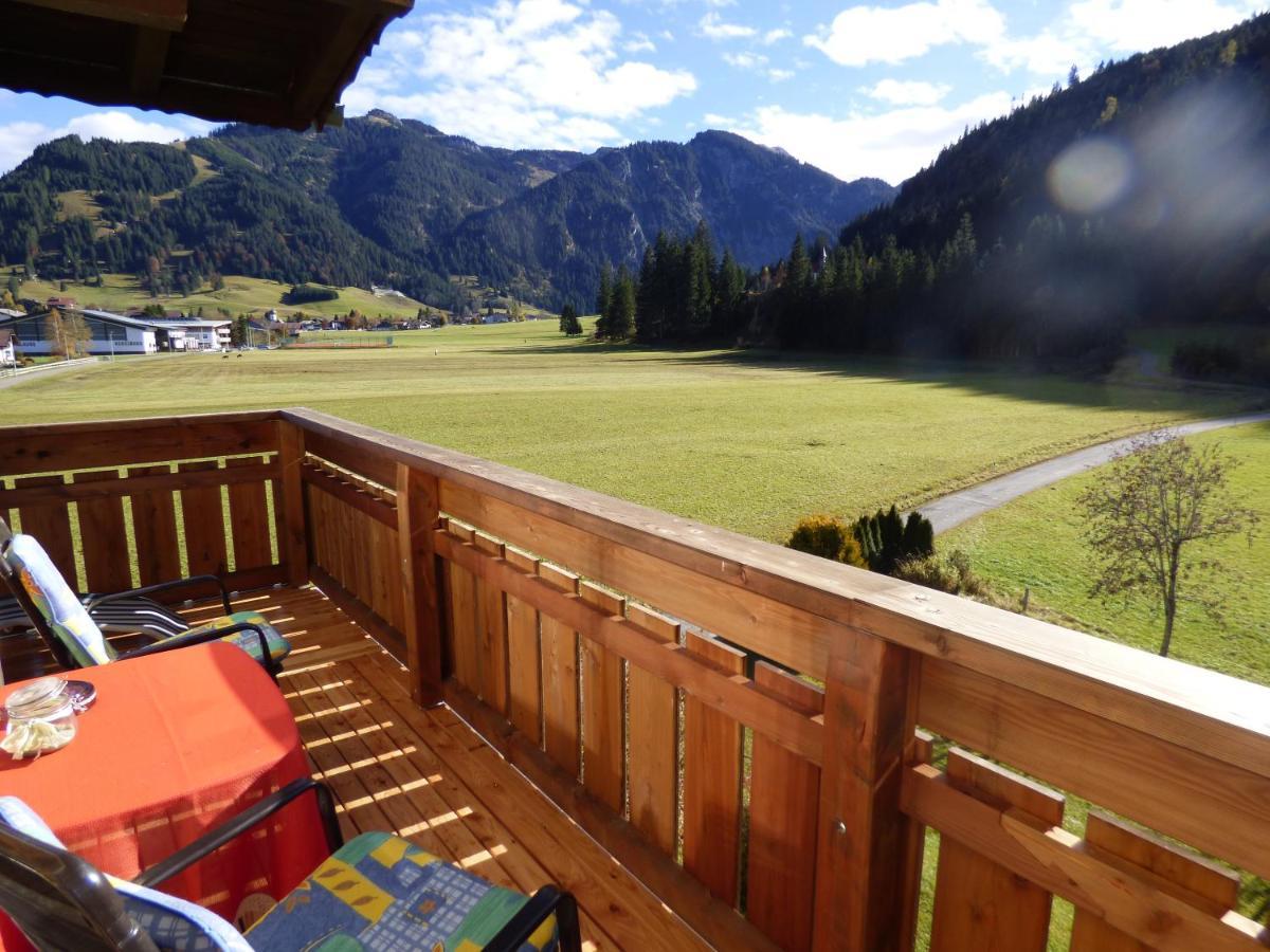 Haus Alpenland Hotel Tannheim Exterior photo